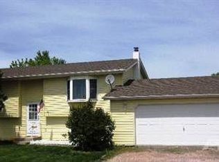 612 Bluebird Dr, Custer, SD 57719
