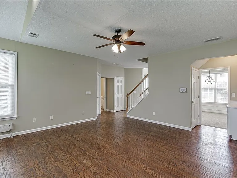 305 Leatherman Ct — Photo 18