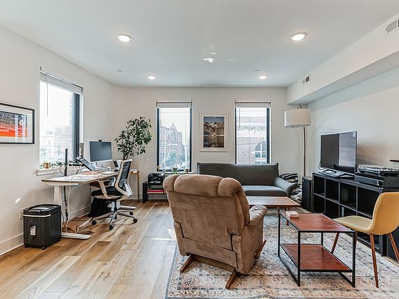 5th image of 1801 Fairmount Ave #202