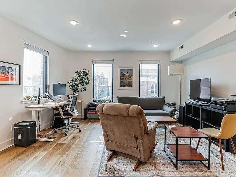 1801 Fairmount Ave #202 — Photo 5