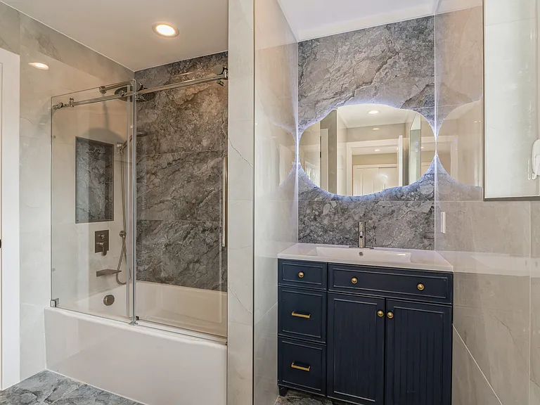 66 E Gramercy Pl — Photo 15