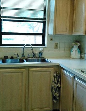4th image of 6070 80th St N Unit 206