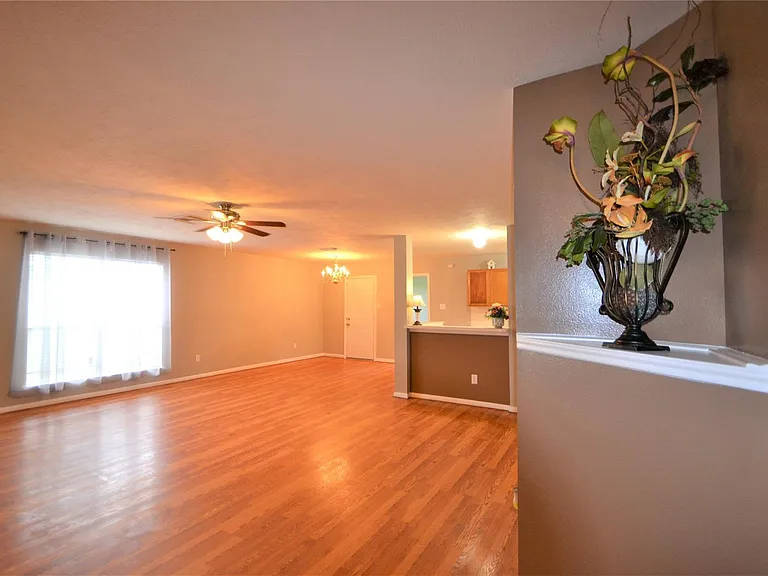5126 Riverwood Dr — Photo 37