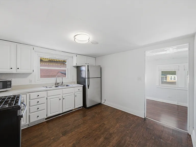 1908 S 58th Ave #2 — Photo 4