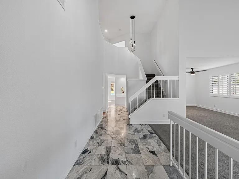 13887 Carriage Rd — Photo 7