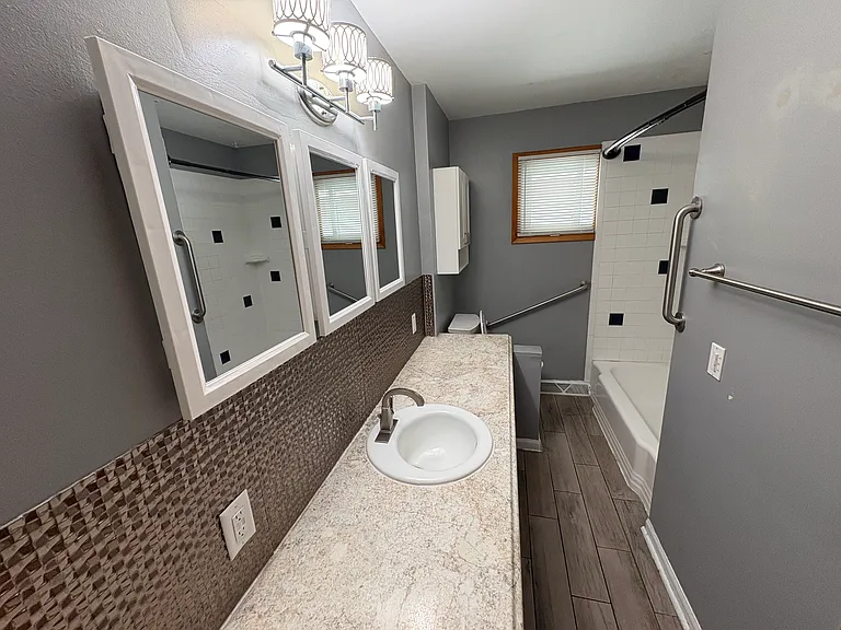 6210 Walker Ave — Photo 8