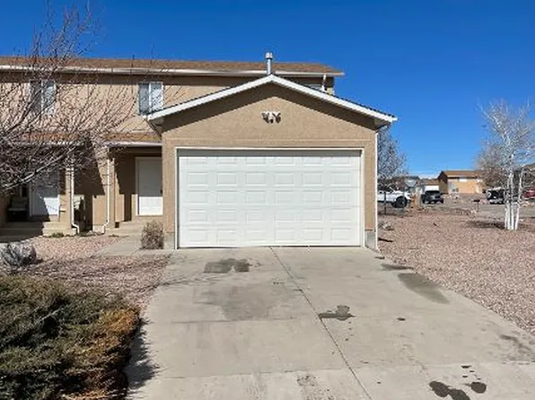 321 W Coral Dr, Pueblo West, CO 81007