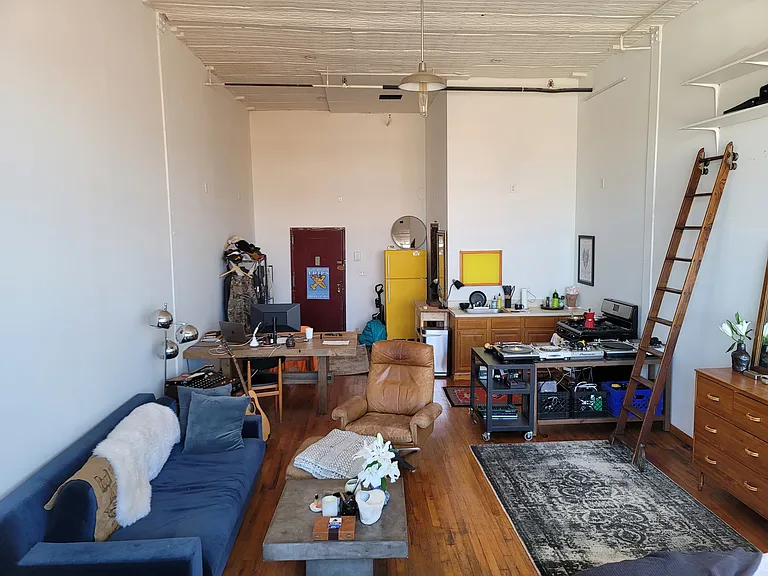 9 White St #220 — Photo 16