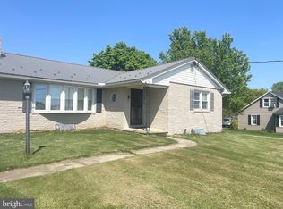 187 W Main St, Fawn Grove, PA 17321