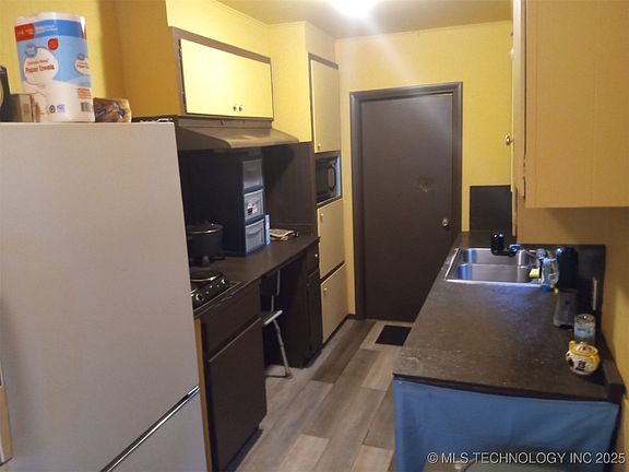 5th image of 302 S Jones Ave