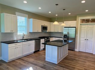 40 Creekside Way, Cape Girardeau, MO 63701