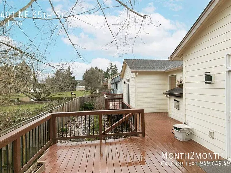 7401 NE 65th St — Photo 26