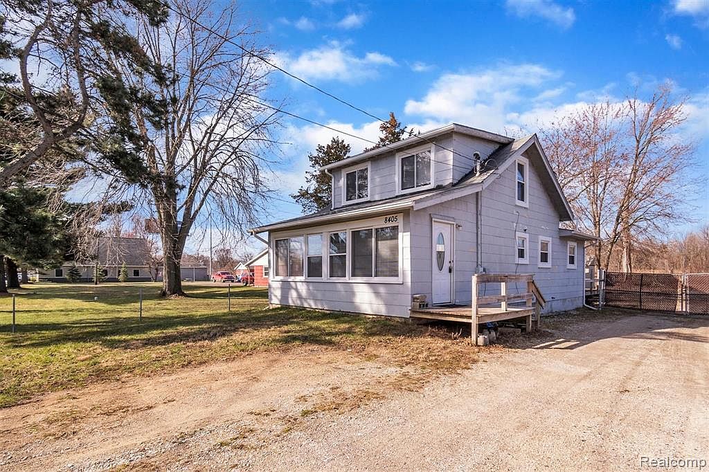 8405 Main St, Whitmore Lake, MI 48189 | Zillow