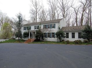 9221 Black Riffles Ct, Great Falls, VA 22066