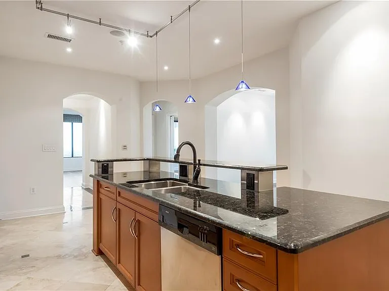 2828 Peachtree Rd NE #1903 — Photo 15