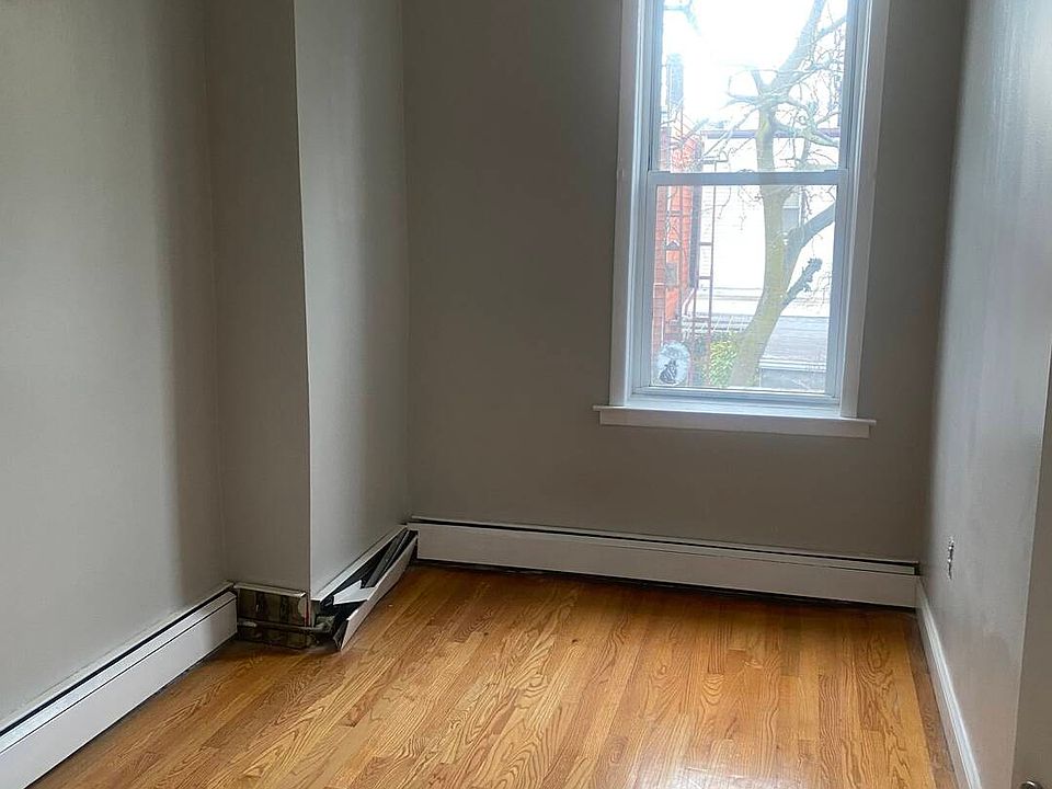 2nd image of 82-75 88th Pl