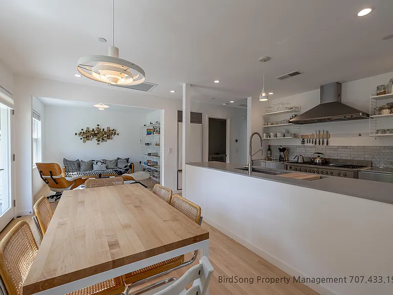 13846 Village Ave — Photo 21