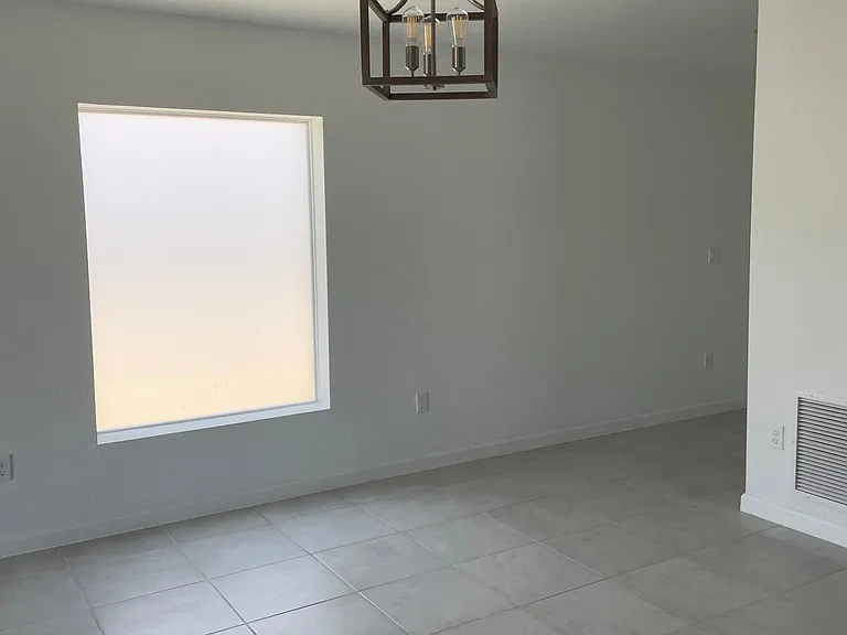 749 Worlington Ln — Photo 15