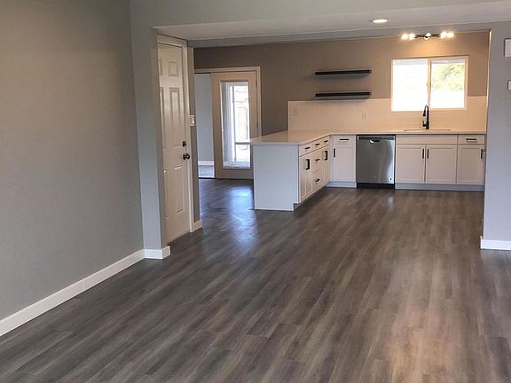 5th image of 3810 E Sahuaro Dr