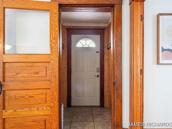 5th image of 1417 Washington Ave