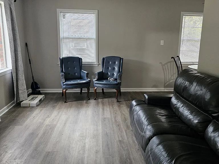 3181 Winslow Rd — Photo 4