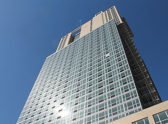 2nd image of 4310 Crescent St APT 1908