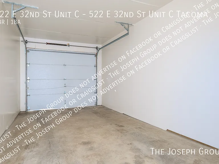 522 E 32nd St #C — Photo 15