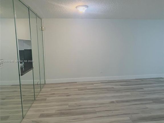 5th image of 443 NE 195th St APT 338