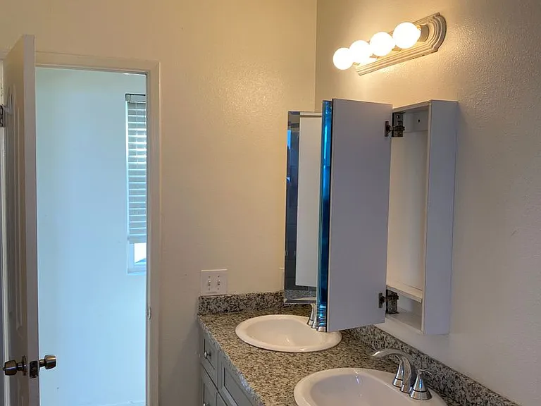 6741 Del Playa Dr — Photo 24