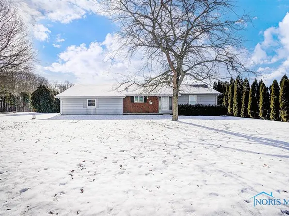 19267 Brillhart Rd, Bowling Green, OH 43402