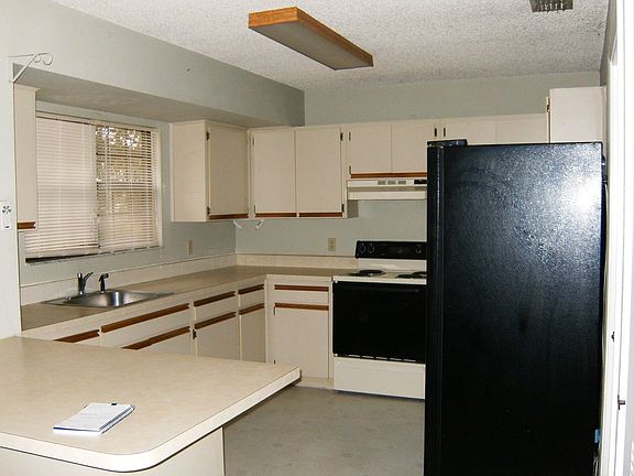 Plenty of cabinet space