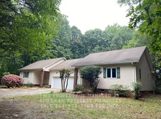 148 Purple Finch Ln, Mooresville, NC 28117