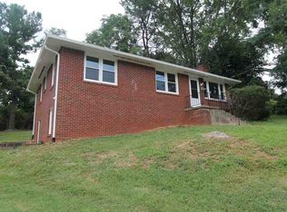 107 Garden Dr, Charlottesville, VA 22903