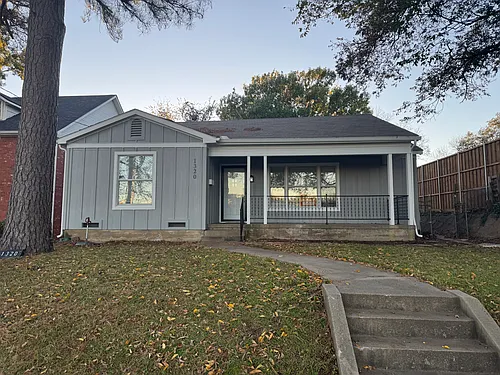 1320 N Travis St Photo 1