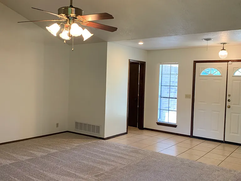 7024 Westbury Dr — Photo 4