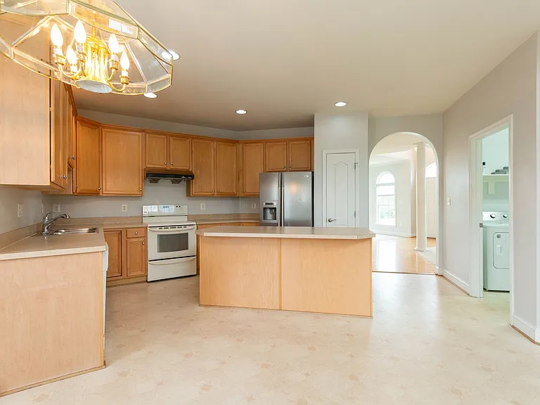 391 Sheerer Dr — Photo 26