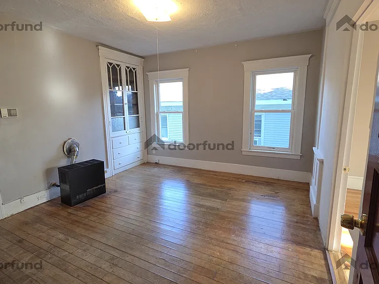 41 Freeland St #3 — Photo 8
