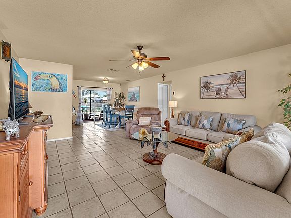 4th image of 515 NW Twylite Terrace