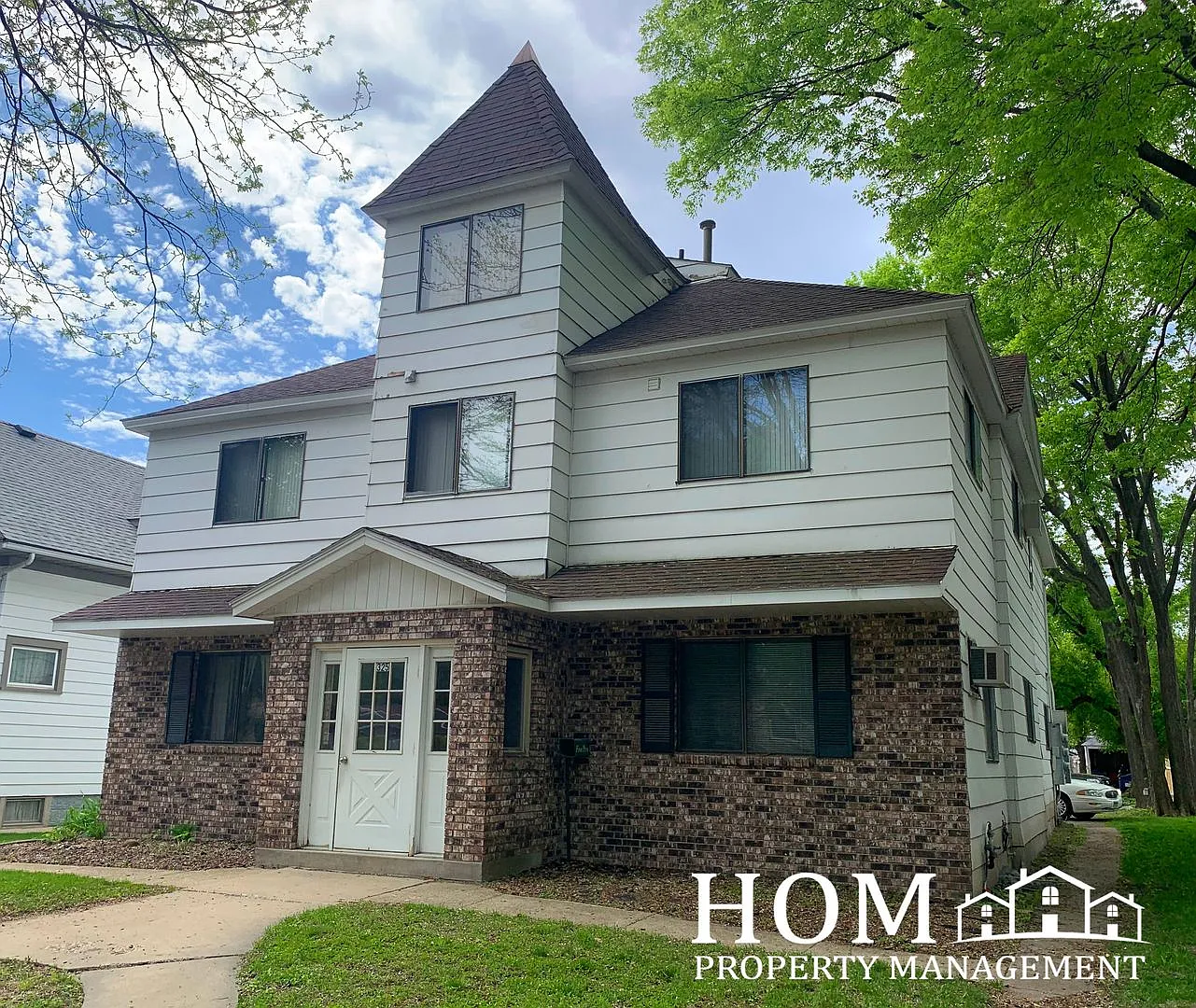 325 Belgrade Avenue — Photo 1