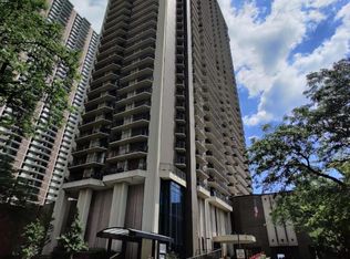 6007 N Sheridan Rd APT 12, Chicago, IL 60660