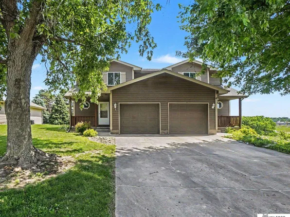 20213 Veterans Dr, Elkhorn, NE 68022