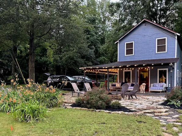 432 Bay Ln, Willsboro, NY 12996