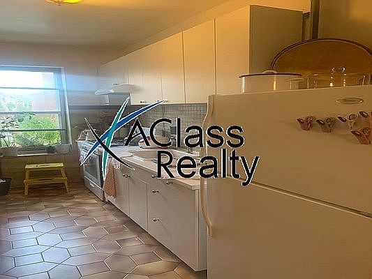 1st image of 30-31 42nd St #2