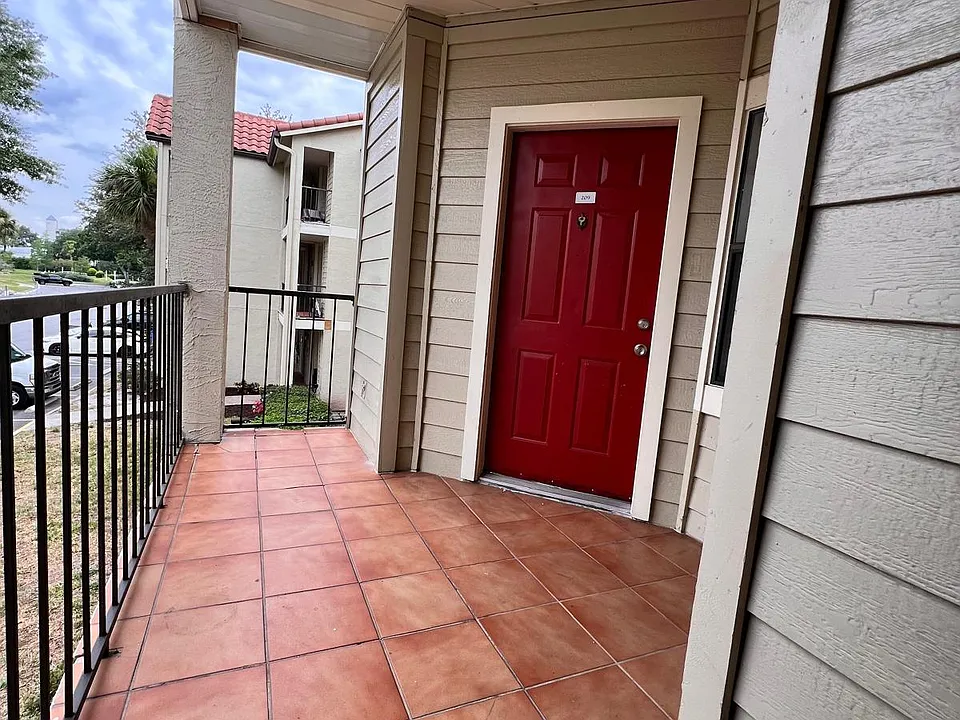 3008 Parkway Blvd #301