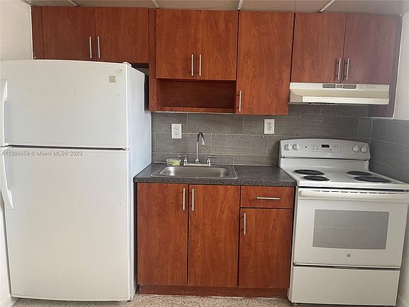 4th image of 1345 NW 4th St #5