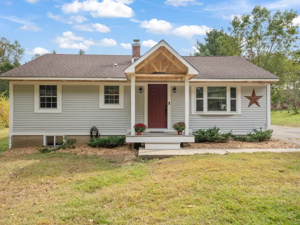 19 Castle Meadow Road, Newtown, CT 06470