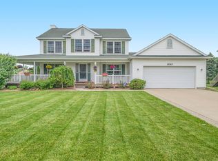 1565 Crystalline Dr SE, Caledonia, MI 49316