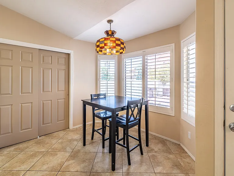 Breakfast Nook