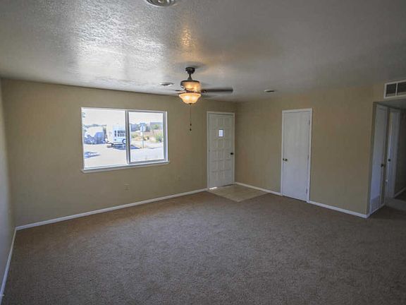 4th image of 5900 Mickey Dr
