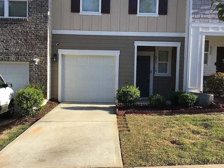 6367 Kennonbriar Ct — Photo 1